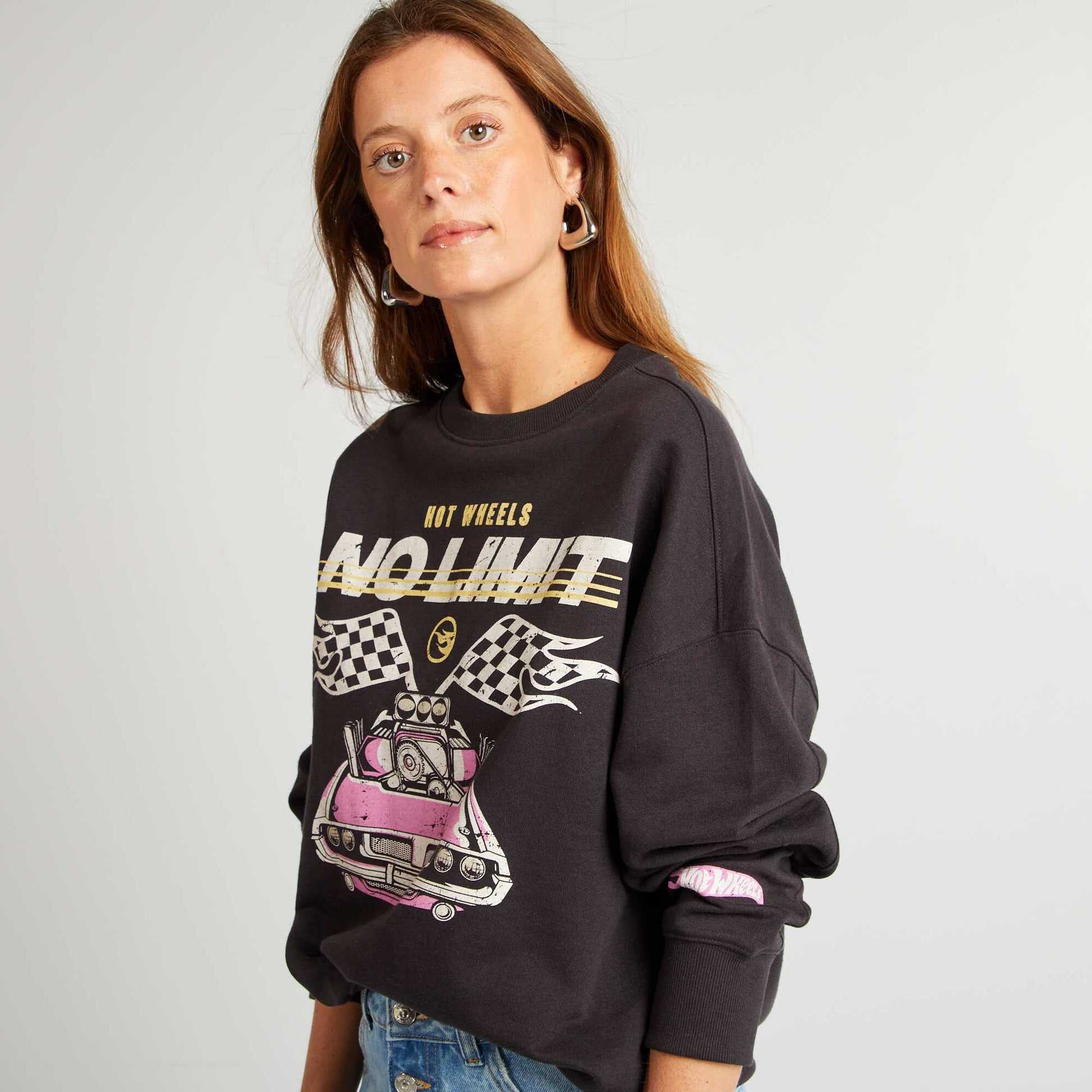 Round-neck 'Hot Wheels' sweatshirt BLACK