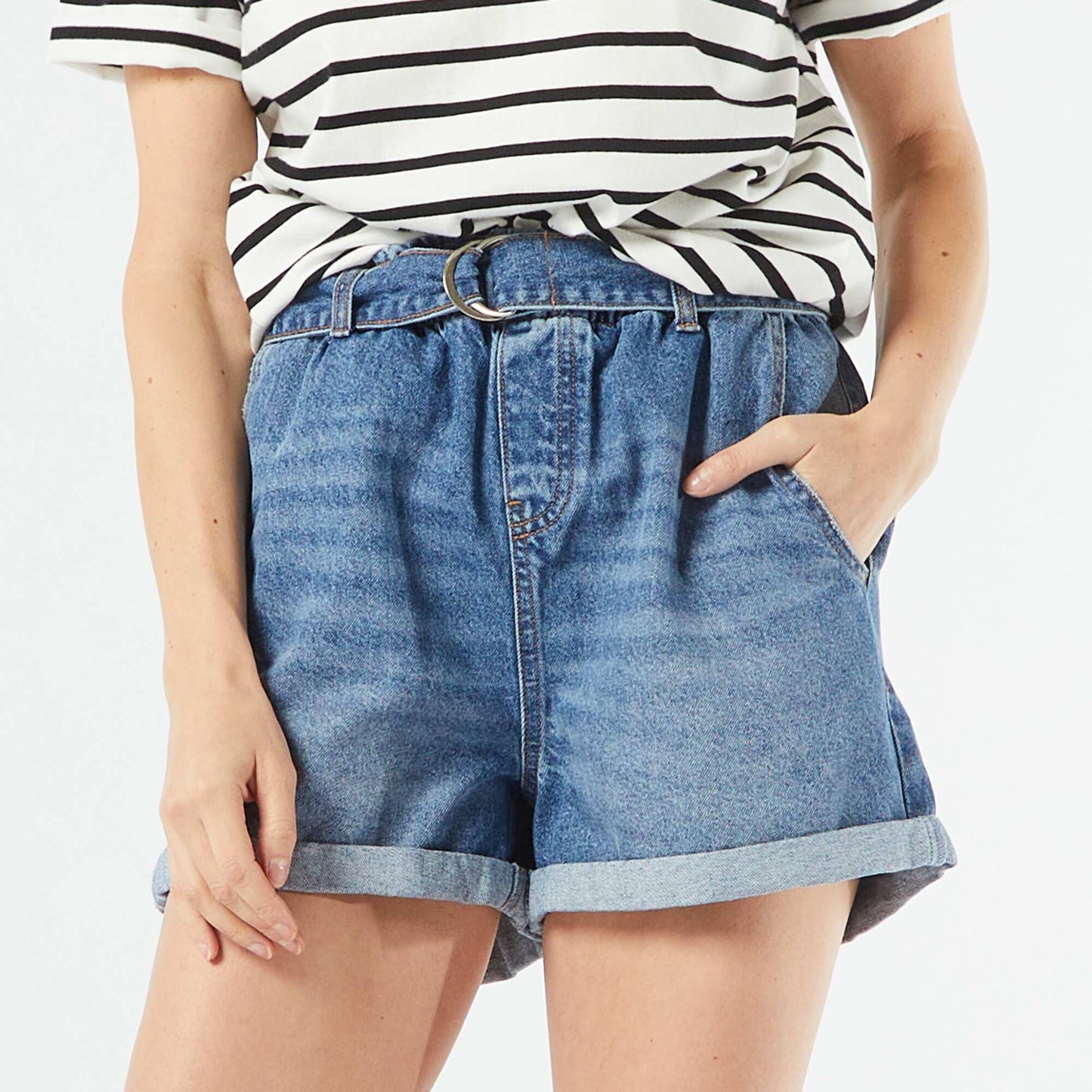 High-waisted denim shorts BLUE