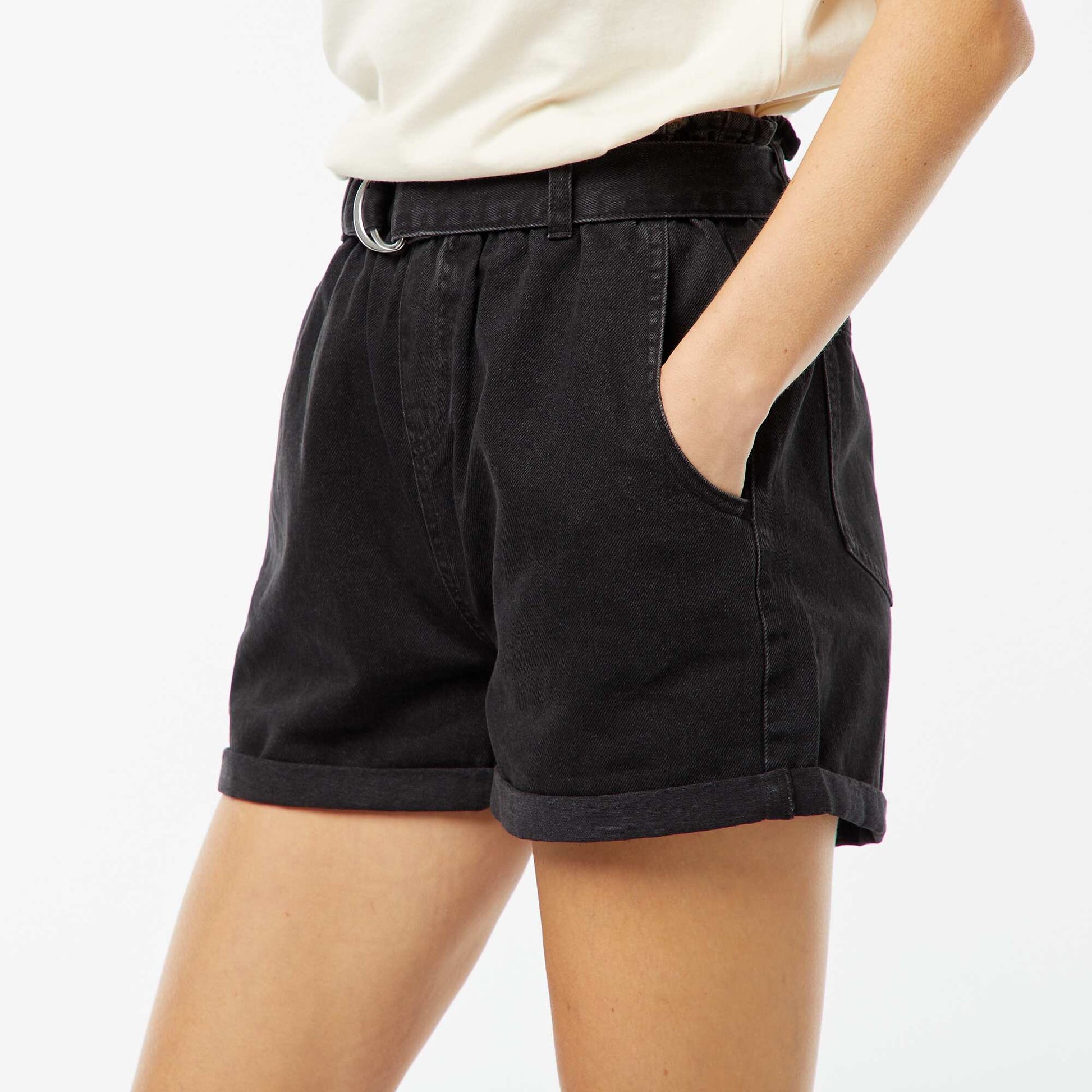 High-waisted denim shorts BLACK