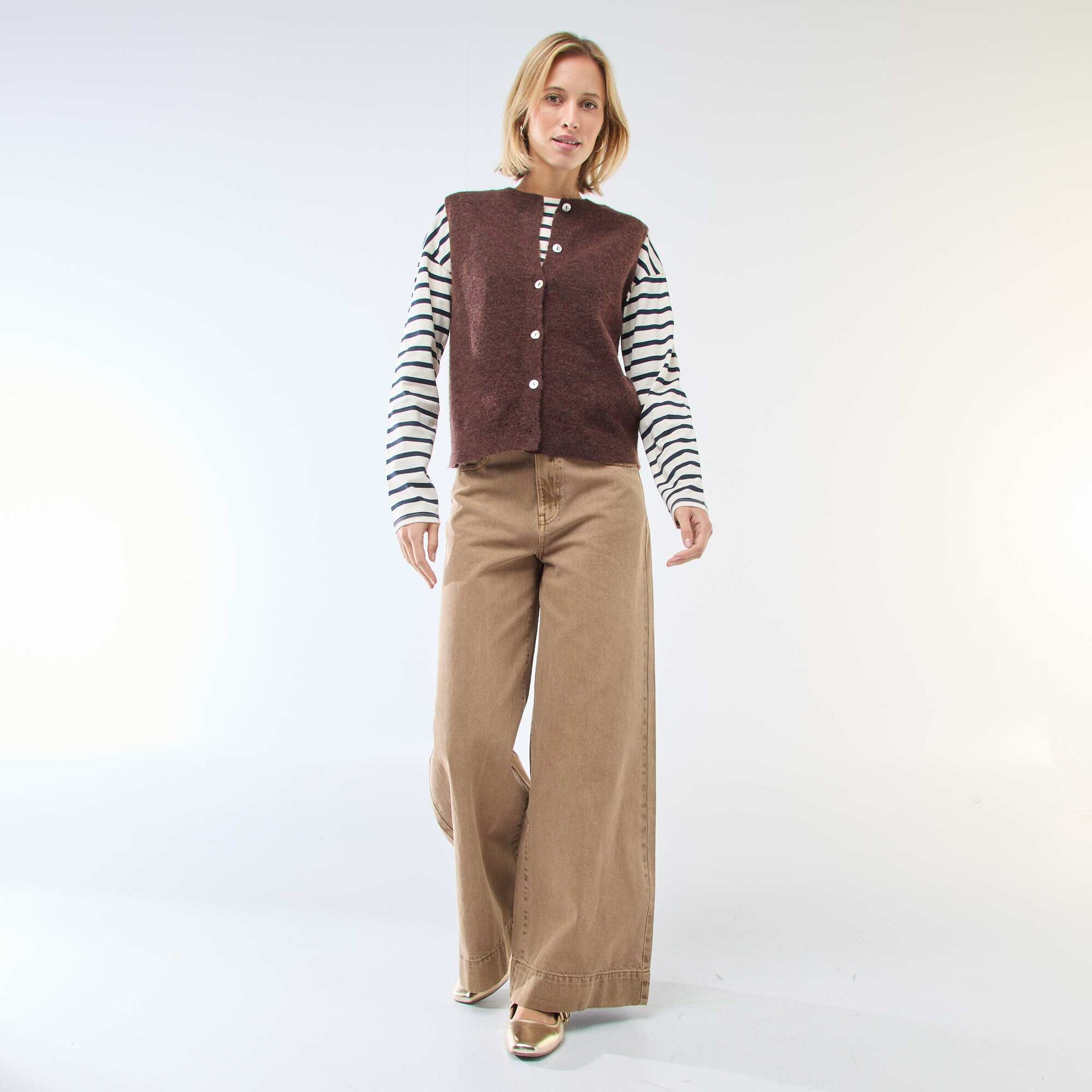 Sleeveless Solid Color Vest BROWN