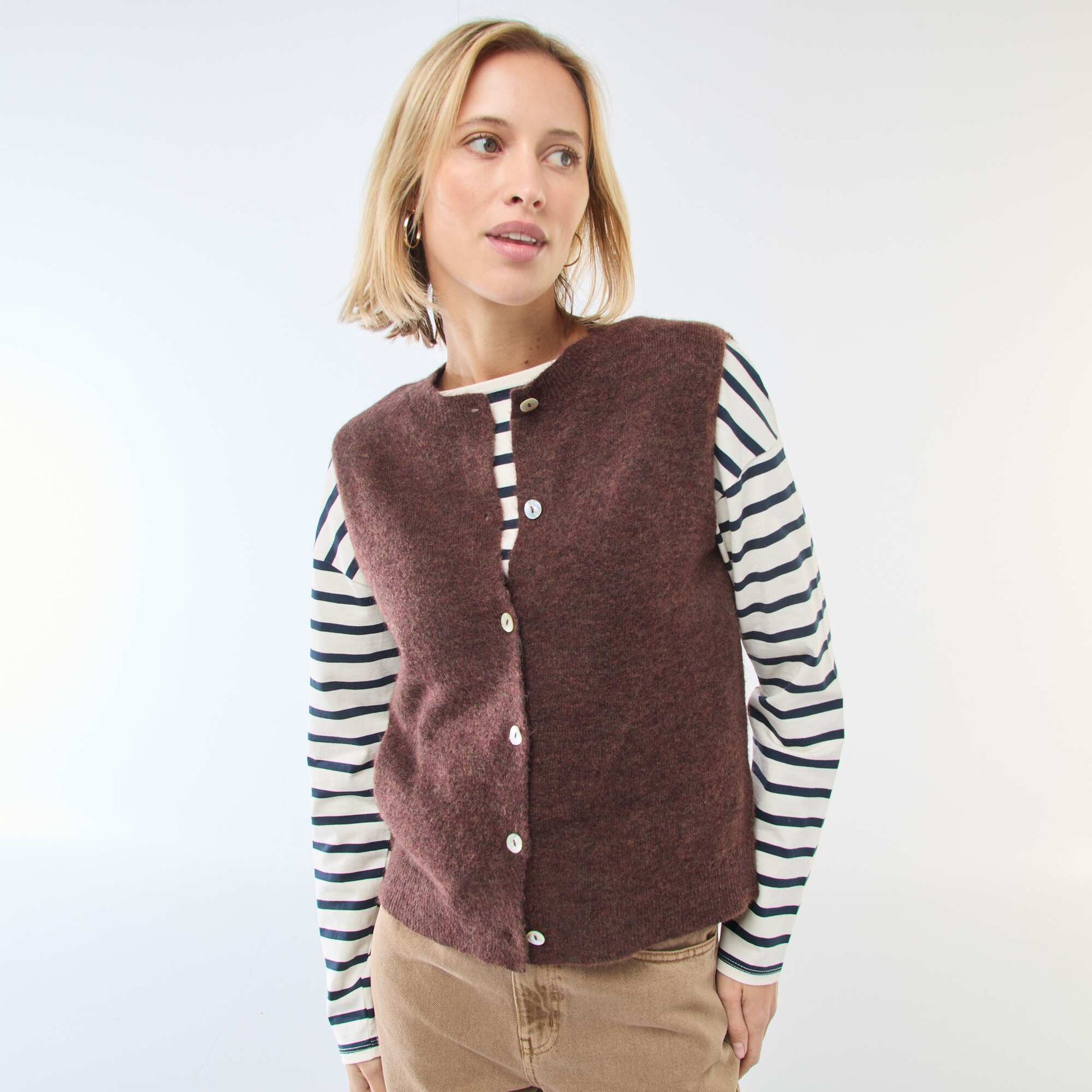 Sleeveless Solid Color Vest BROWN