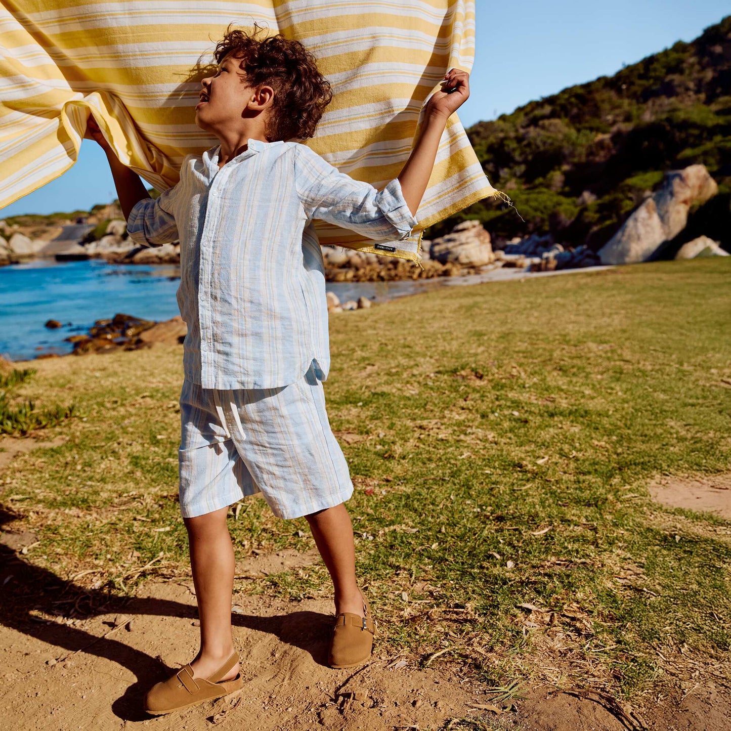 Striped Linen and Cotton Shorts with Elasticated Waist BLUE