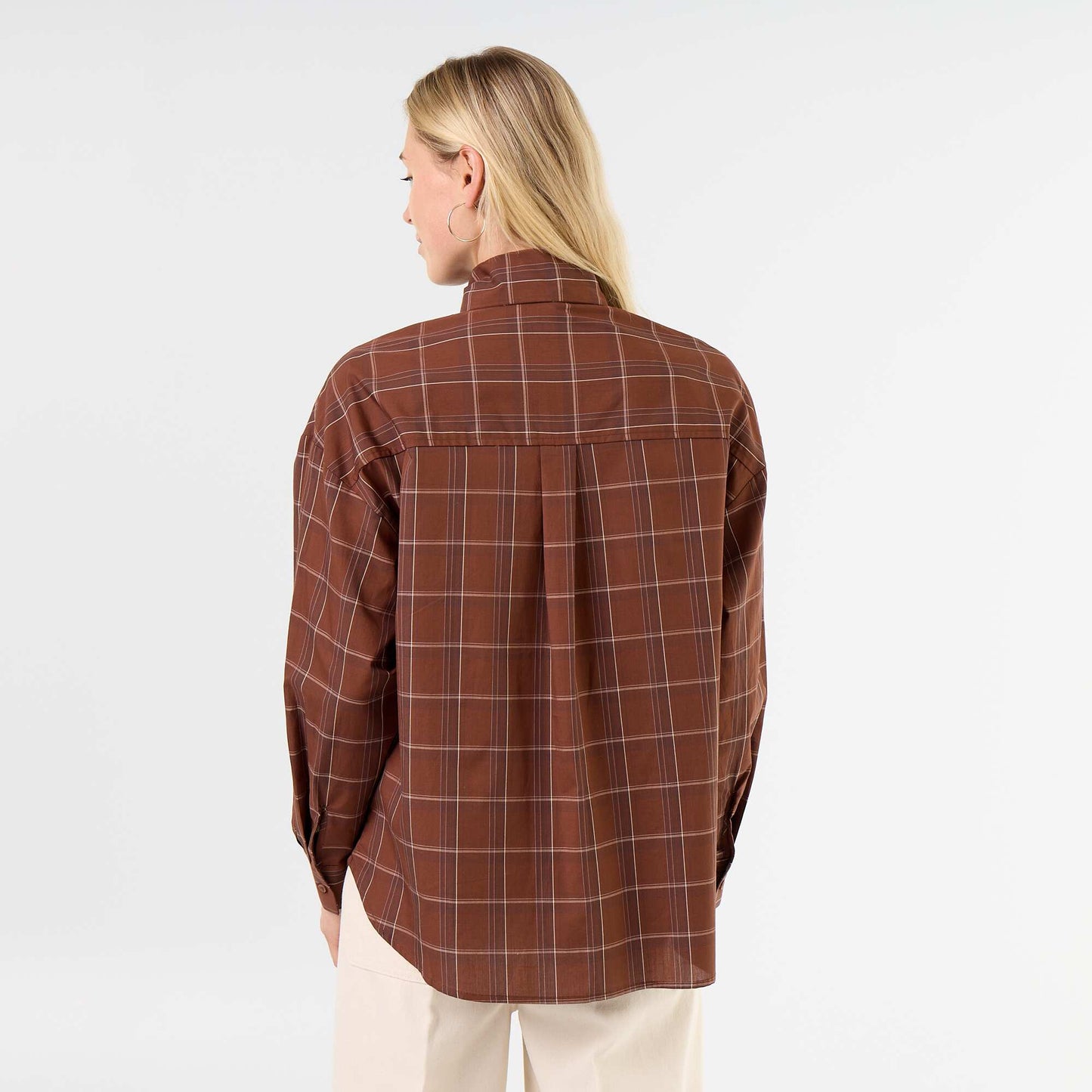 Loose Long-Sleeved Shirt with Pussy-Bow Collar BROWN