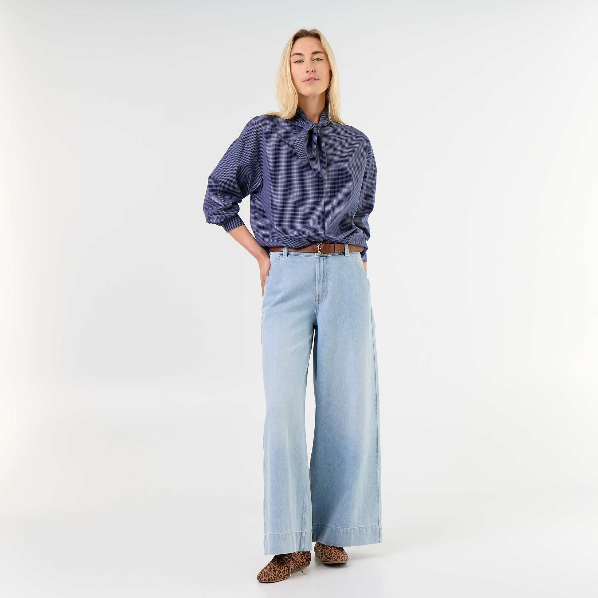 Loose Long-Sleeved Shirt with Pussy-Bow Collar BLUE
